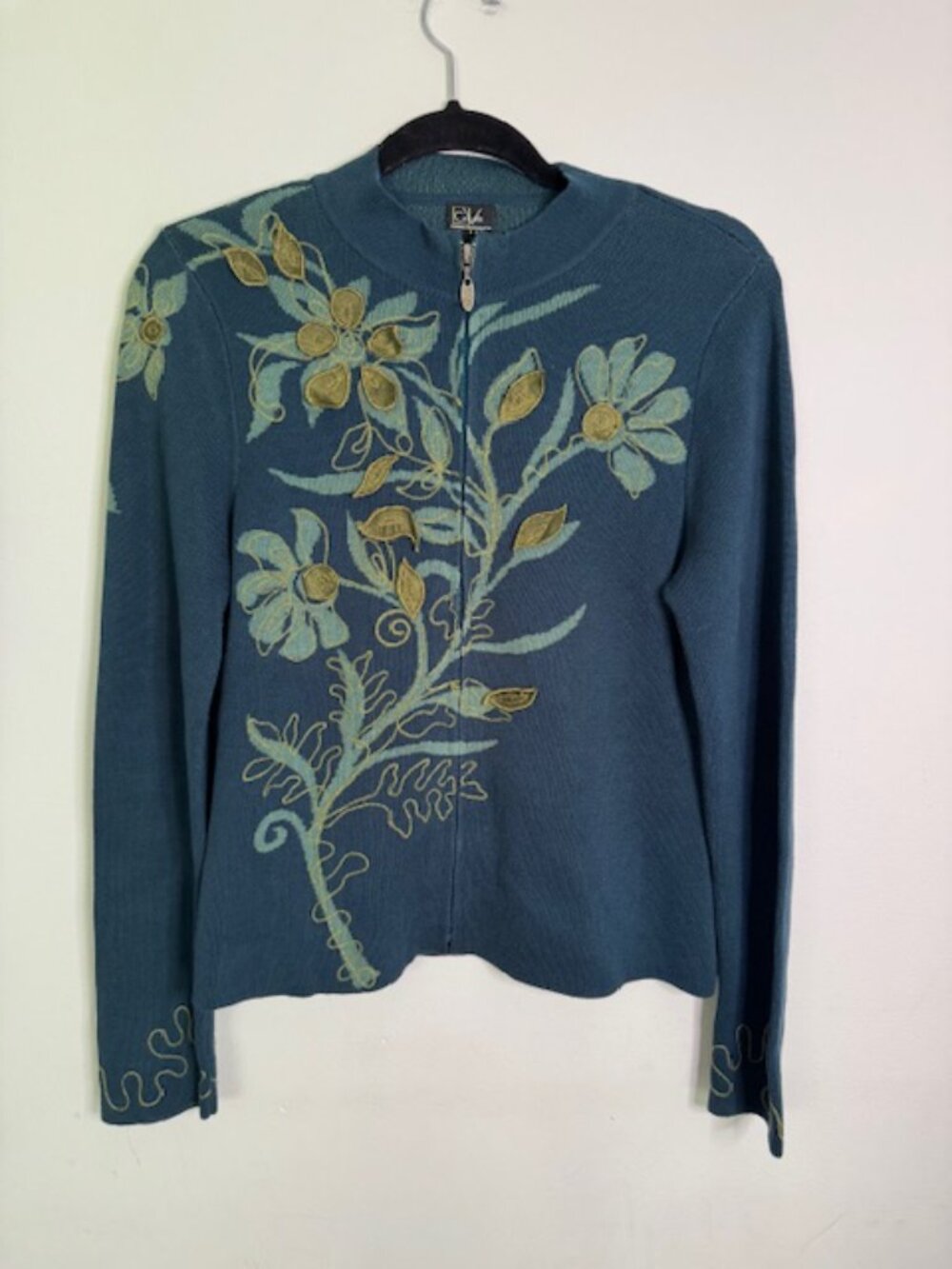 Covelo Clothing Women's Floral Patchwork Silk Blend Cardigan Sweater Small